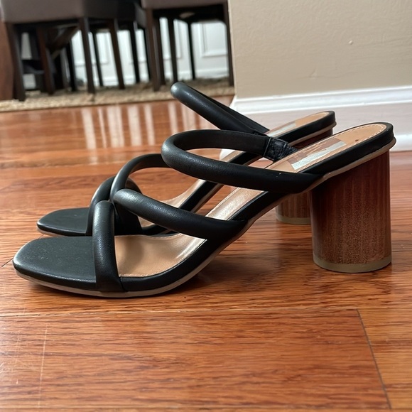 DV by Dolce Vita Myla Block Strappy Heel Sz 7 - Picture 1 of 4